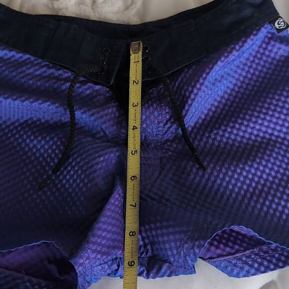 1990s Vintage Metallic Surf Style Short Shorts - Picture 11 of 15